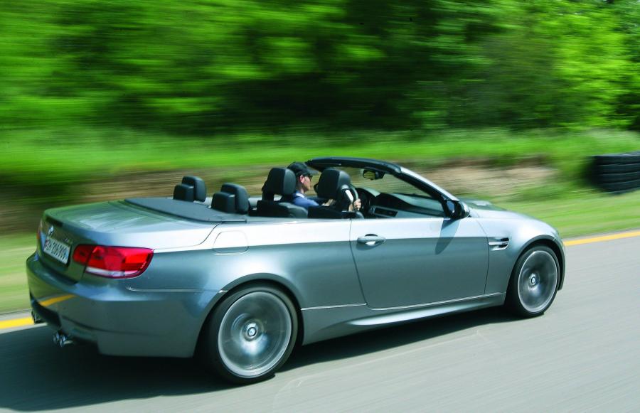  BMW M3 Convertible 2009 года  (фото 2 из 59)
